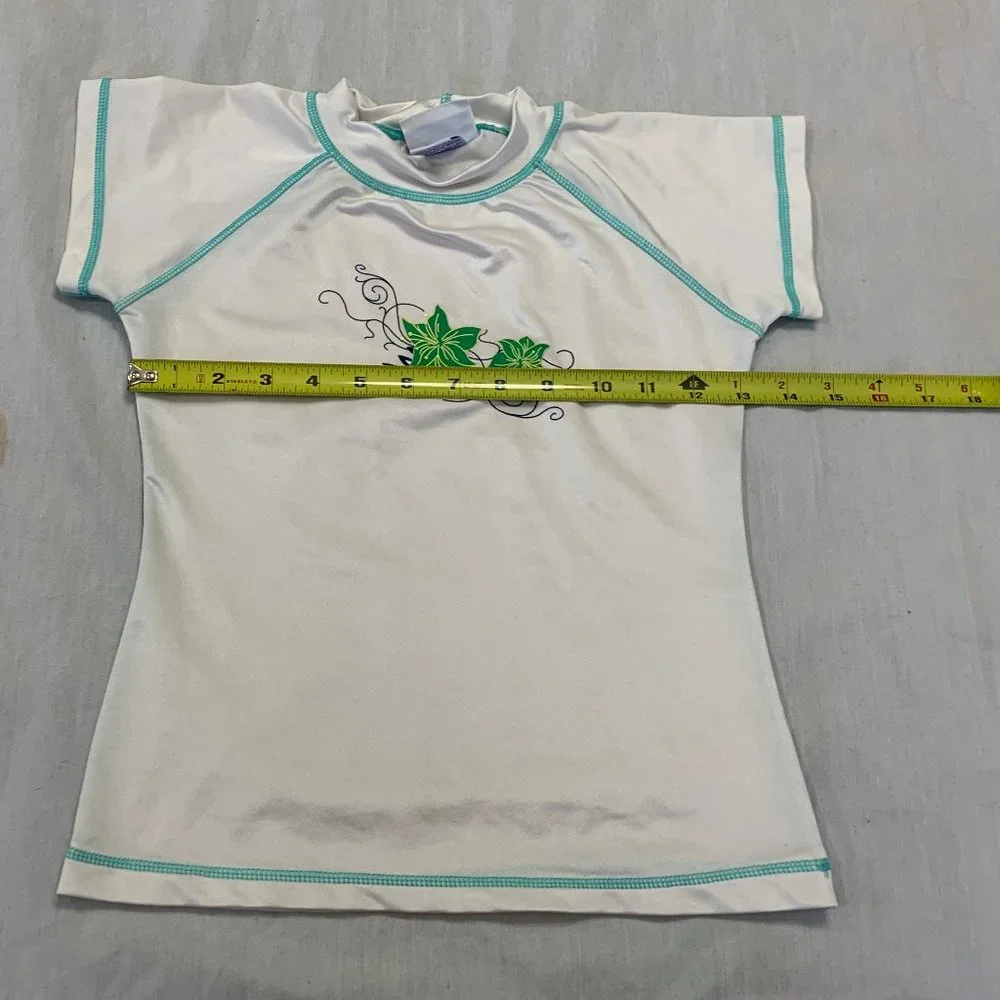 🌎🌎🌎 KANU GIRLS SURF SWIM SHIRT SIZE XS.🌎🌎🌎